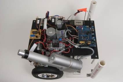 r2_inside.jpg r2_inside.jpg