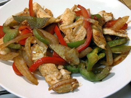 spezzatino_pollo_peperoni.jpg