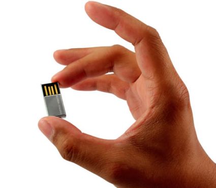 Pico USB la pen drive più piccola al mondo