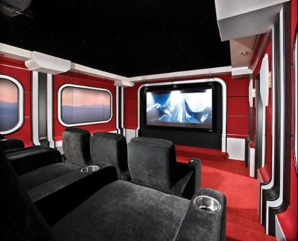 theaterhome_1.jpg