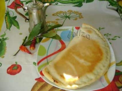 calzone_napoletano11.jpg