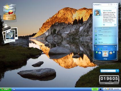 Tutte le vostre chat ed email + Facebook + Twitter = Trillian Tutte le vostre chat ed email + Facebook + Twitter = Trillian