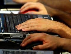Hacker italiani: 3 arresti afferenti ad Anonymous